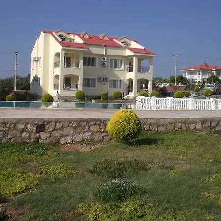 Summer Breeze Hotel